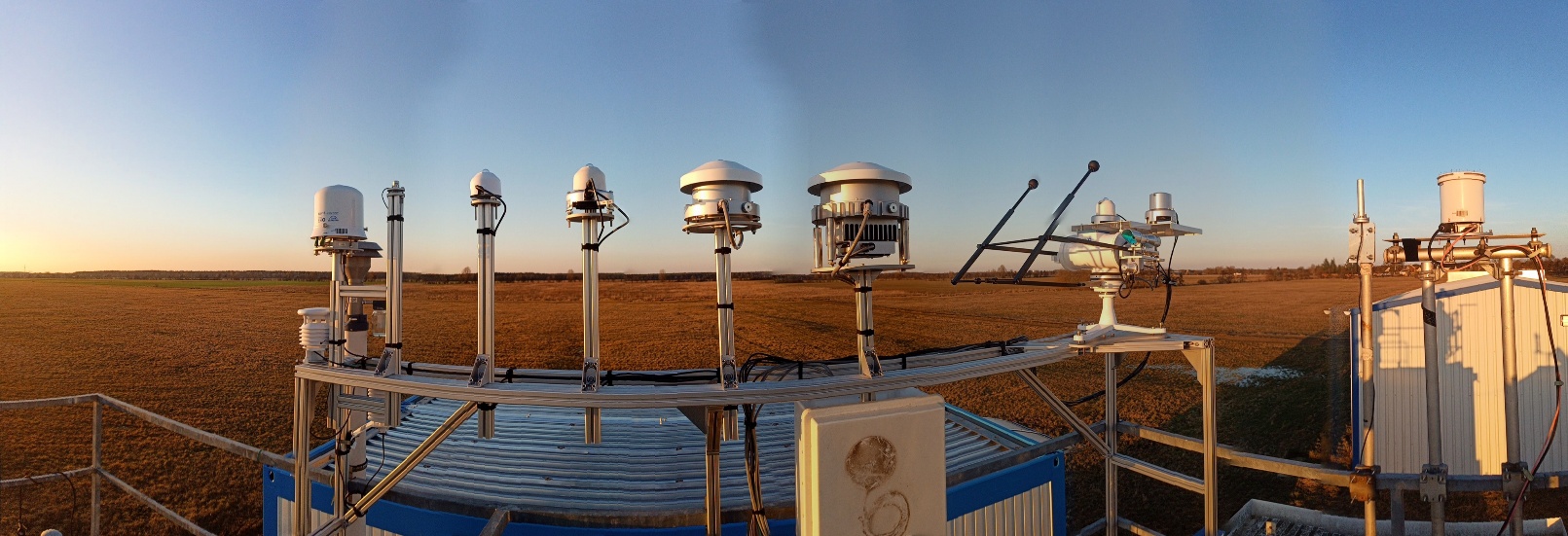 Ein Bild, das Himmel, draußen, Panorama, Sonnenuntergang enthält.

KI-generierte Inhalte können fehlerhaft sein.